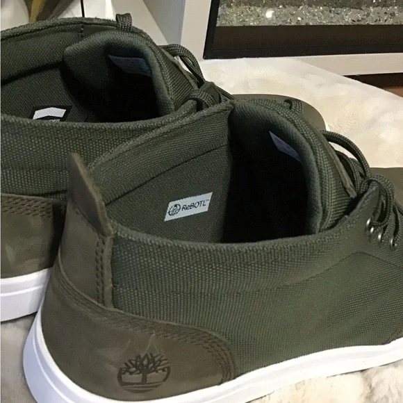 TIMBERLAND David Square Chukka Boots/Sneakers - Picture 6 of 9